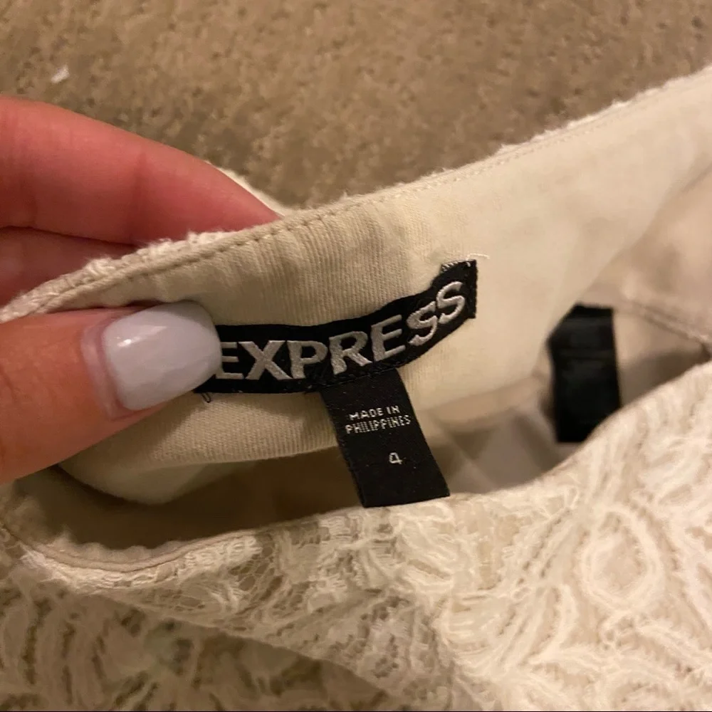 Express lace skirt